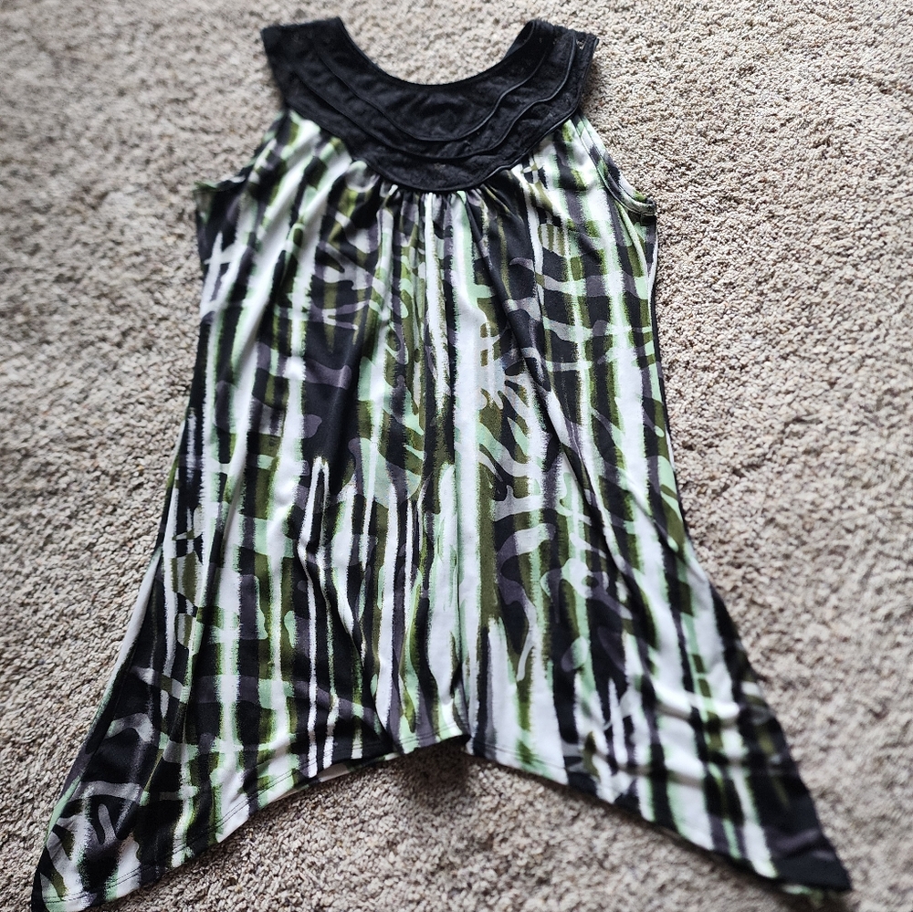 Stylish Top with Black and Green Pattern